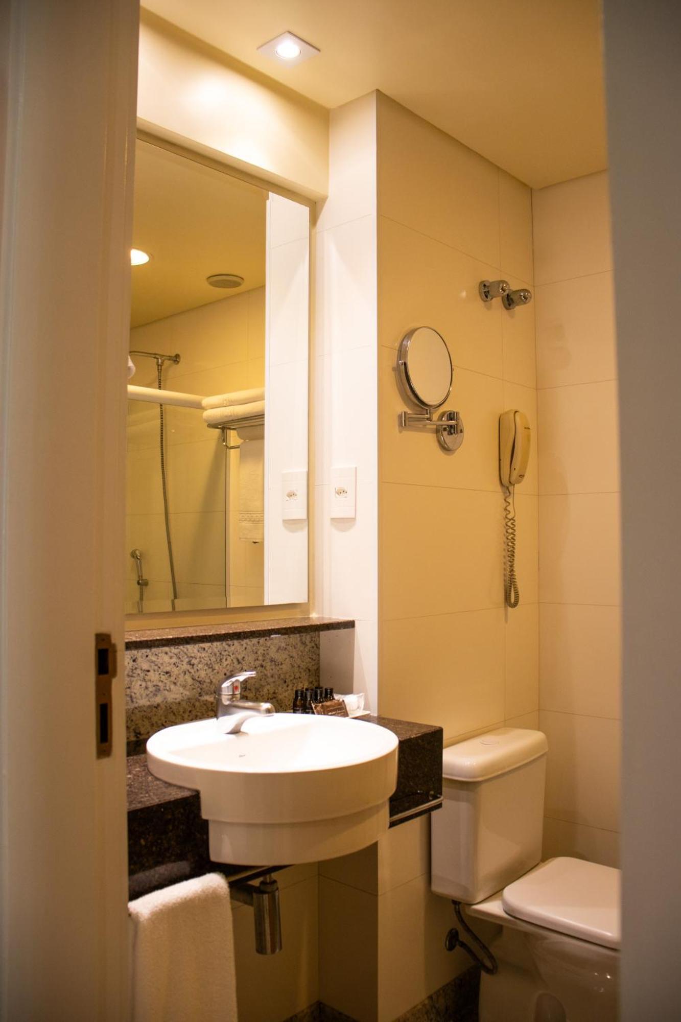 Deluxe Room,989448118:JPEG